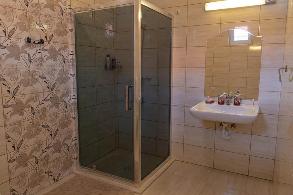 לינה וארוחת בוקר Alsoszuha Lovas Vendeghaz מראה חיצוני תמונה
